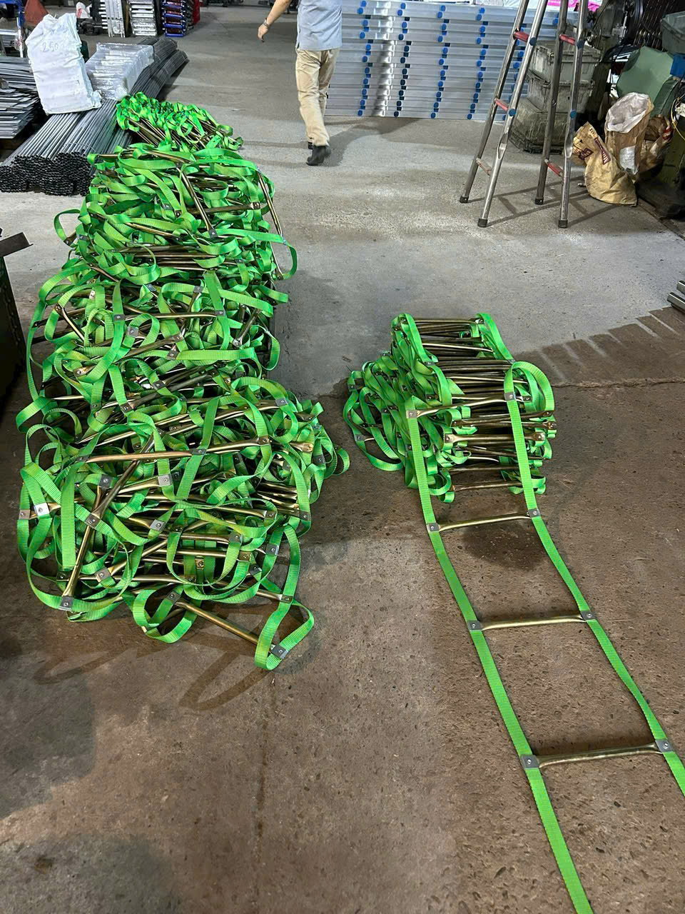 Thang dây thoát hiểm 10m Hoàng Huy - Ảnh 4